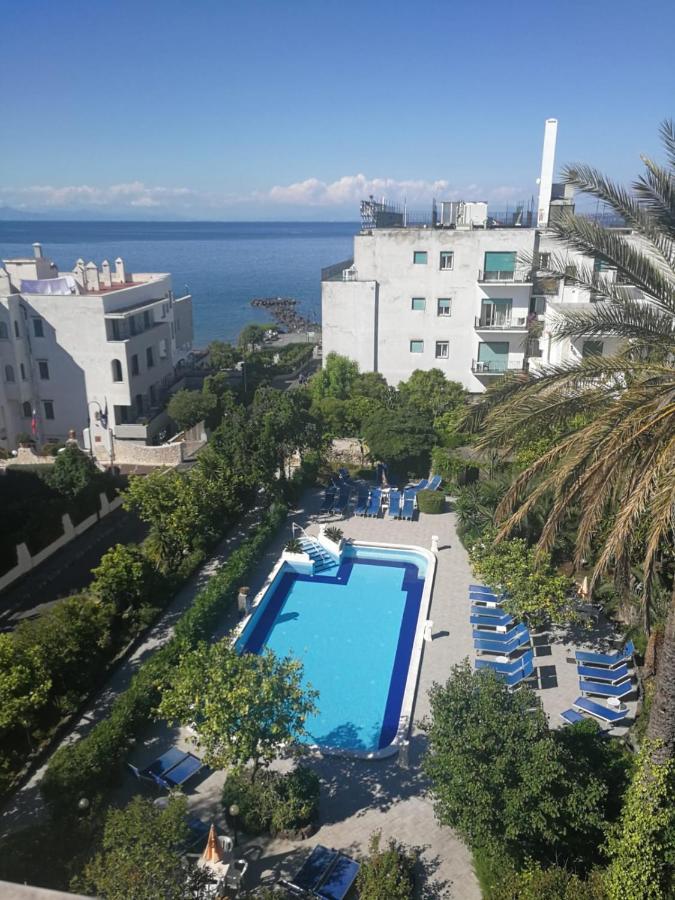 Hotel Imperial 이스키아 외부 사진